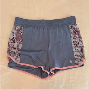Elegant Paisley Women's Athletic Shorts EUC M 2 in 1